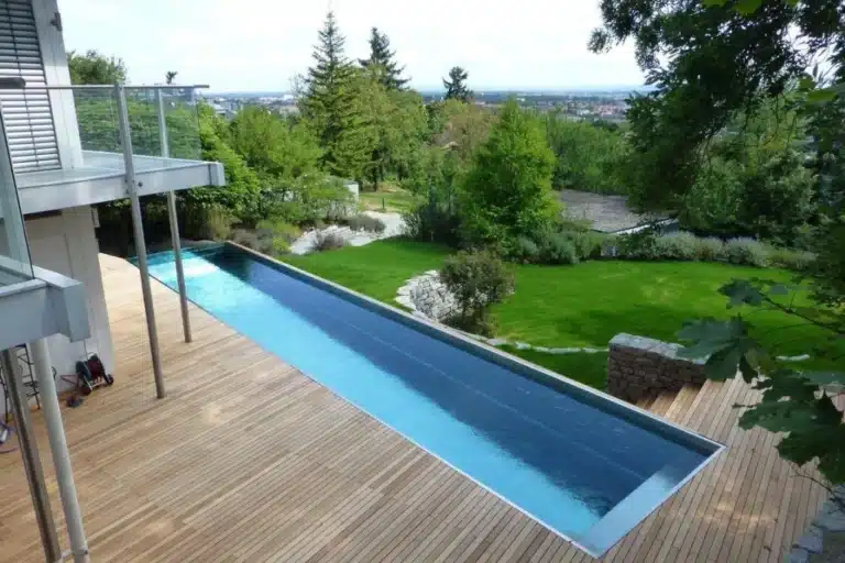 Home-Spa-Swimmingpool-Garten