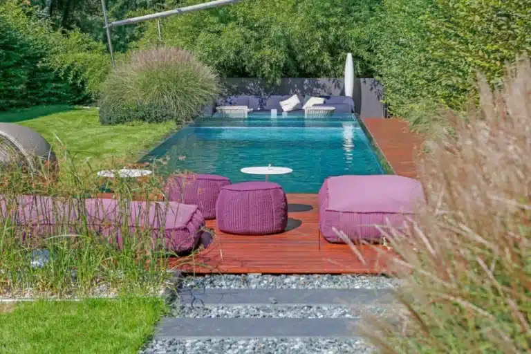 Schwimmbecken-fuer-den-Garten